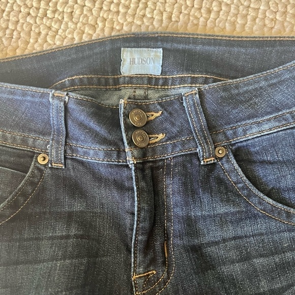 𝅺hudson denim jeans in dark blue color - straight to flare leg with frayed edge - Picture 3 of 7